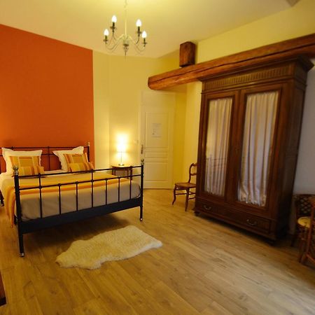 Chambre D'Hotes Le Jardin Des Pierres Dorees Marcy Exterior photo
