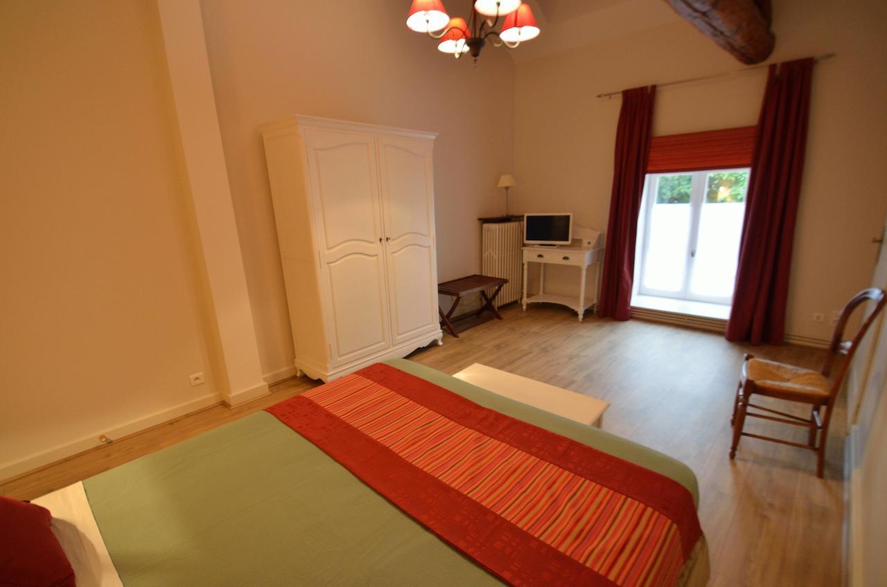 Chambre D'Hotes Le Jardin Des Pierres Dorees Marcy Exterior photo