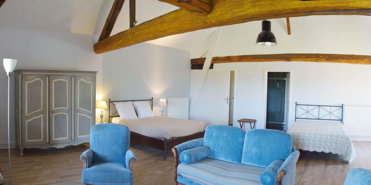 Chambre D'Hotes Le Jardin Des Pierres Dorees Marcy Exterior photo